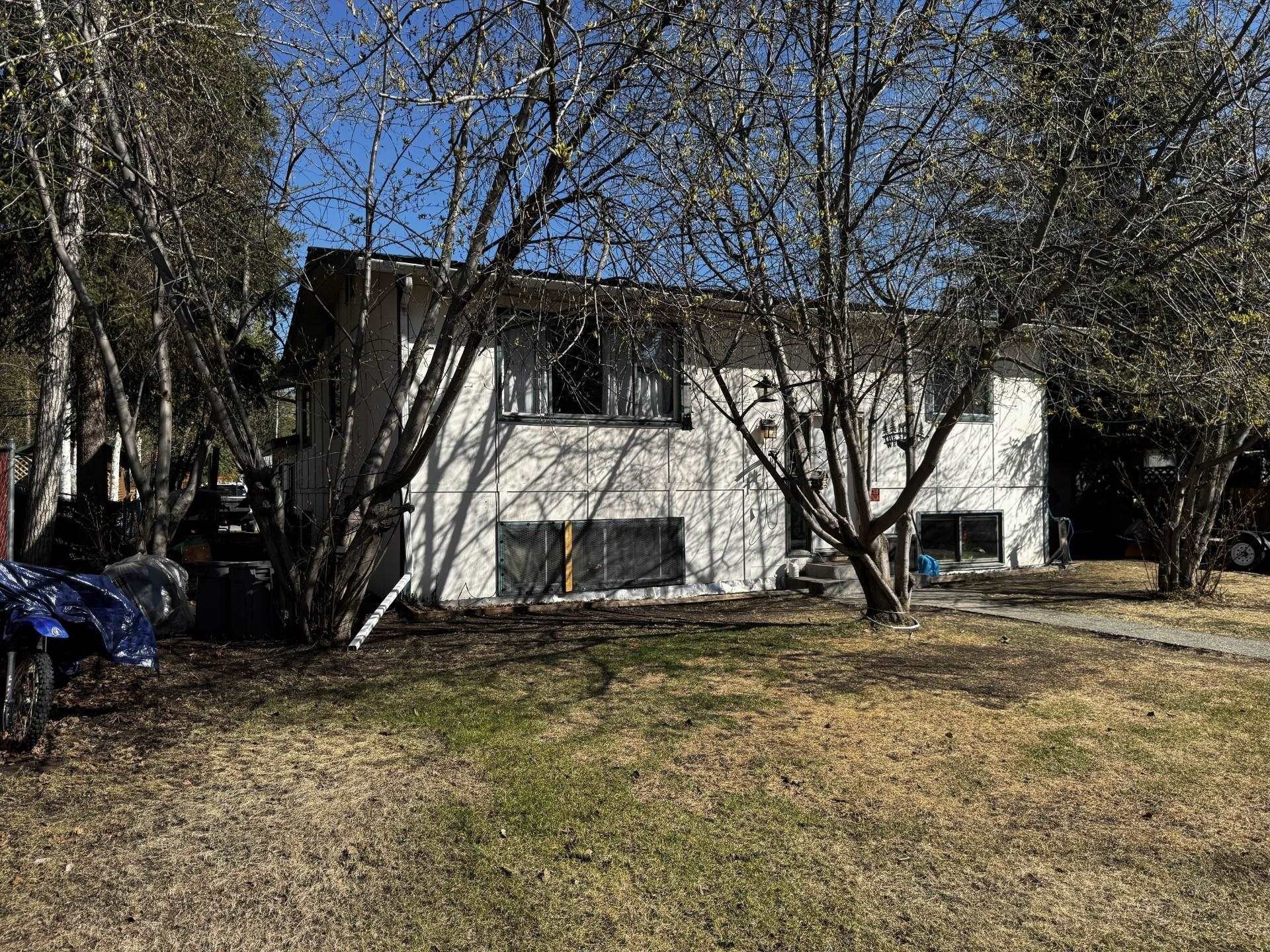Duplex 6BR 2BA - 144 CRAIG AVENUE, Fairbanks, AK