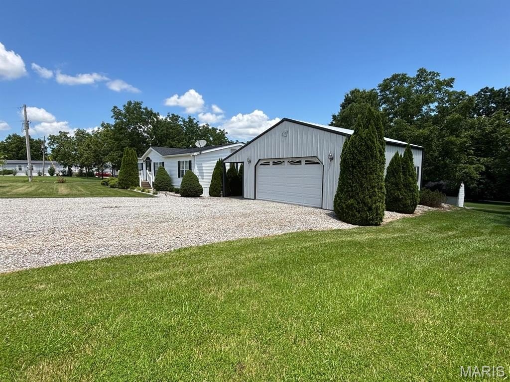 Manufactured Housing 3BR 2BA - 18096 Monroe Road 453, Paris, MO
