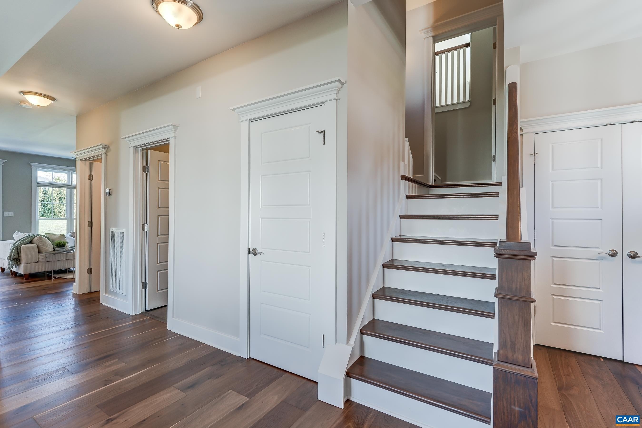 Single Family 5BR 5BA - 7659 BIRCHWOOD HILL RD, CROZET, VA