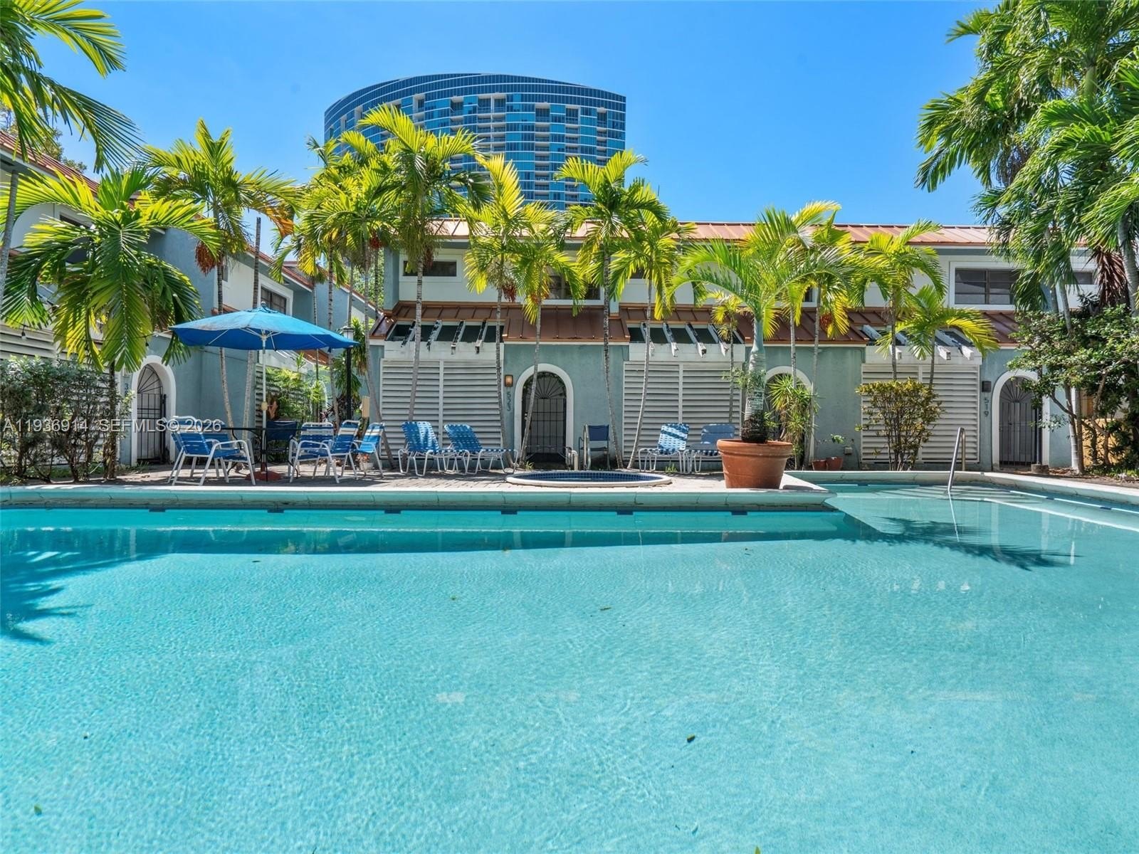 Single Family 2BR 2BA - 523 NE 38th St, Miami, FL