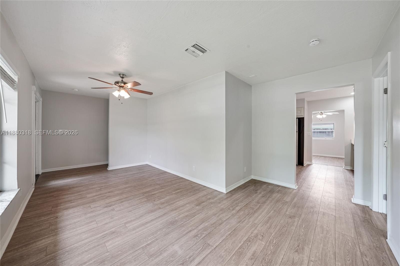 Single Family 5BR 3BA - 1000 NW 17th Ave, Boca Raton, FL