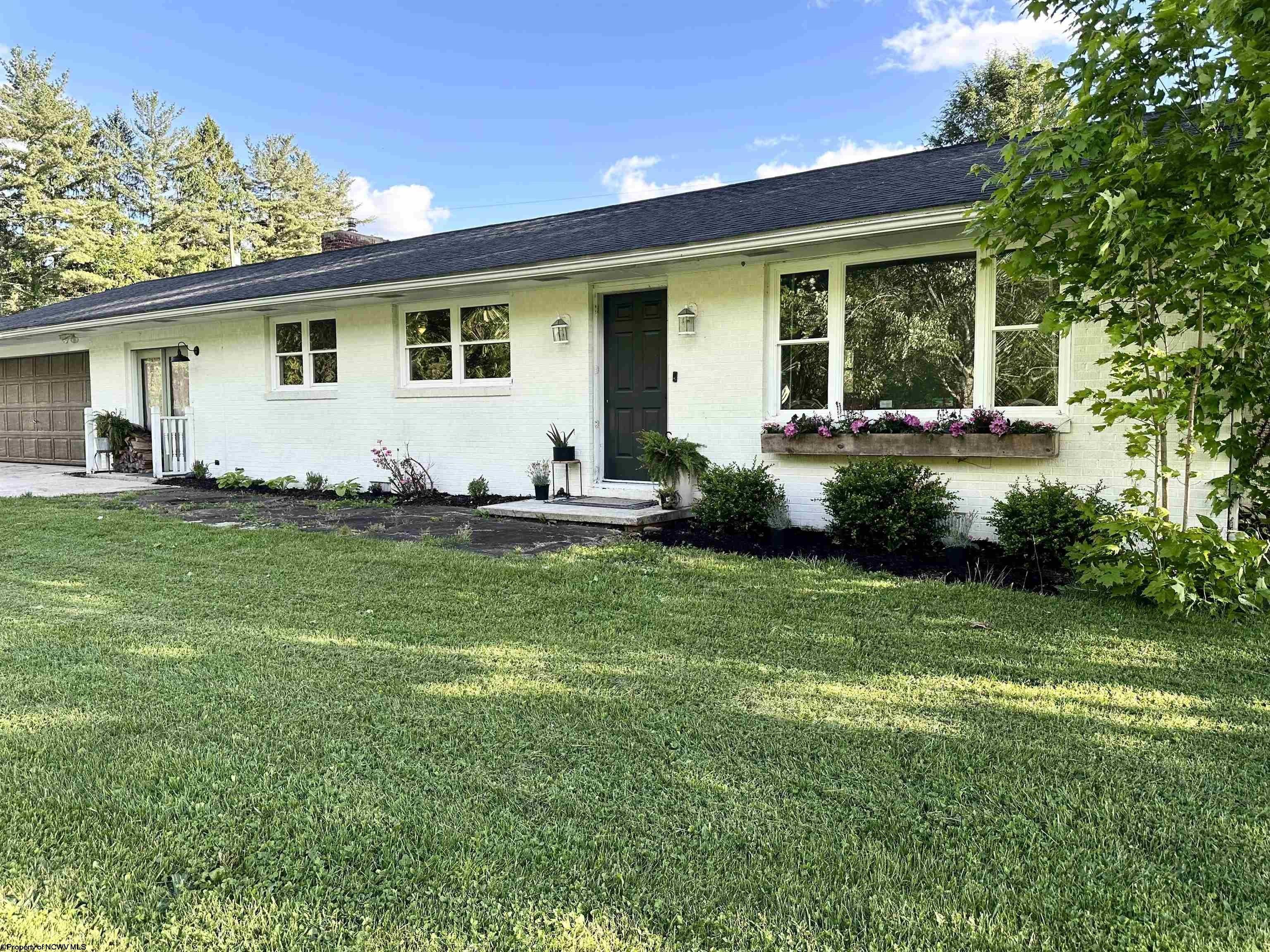 Single Family 3BR 2BA - 2310 Staunton Parkersburg Turnpike, Huttonsville, WV