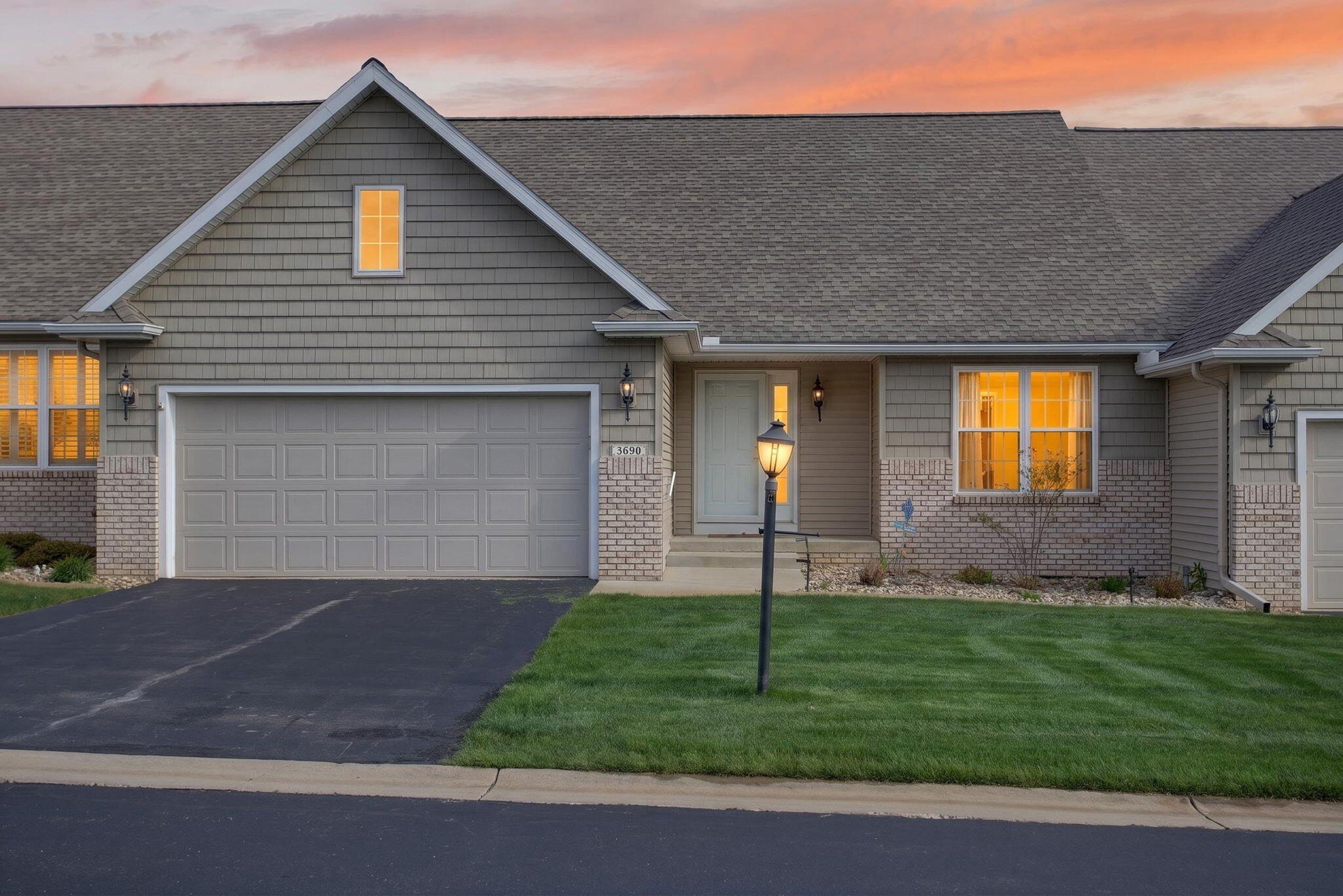 Condo 2BR 2BA - 3690 Terrace Hills Lane, Jackson, MI