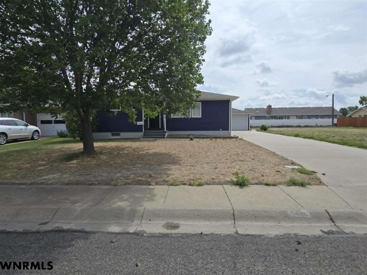 Single Family 3BR 2BA - 2427 CRAIG  AVENUE, Sidney, NE