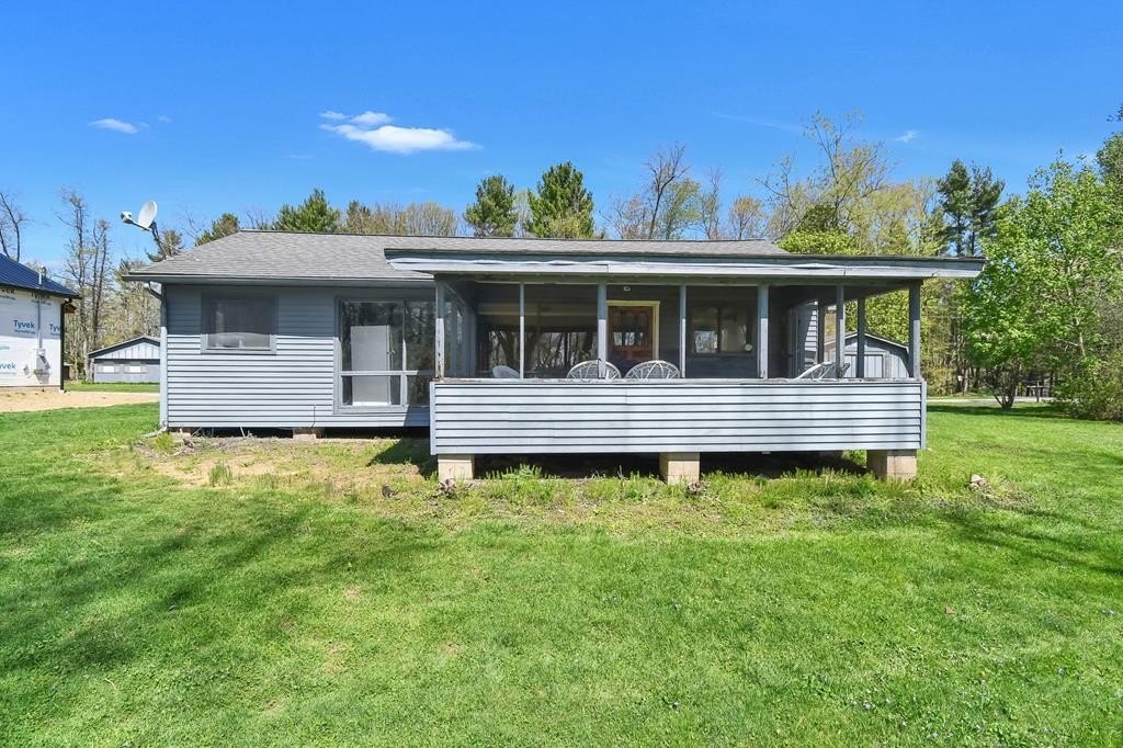 Single Family 3BR 1BA - 4372 Leisure Ln, Perrysville, OH