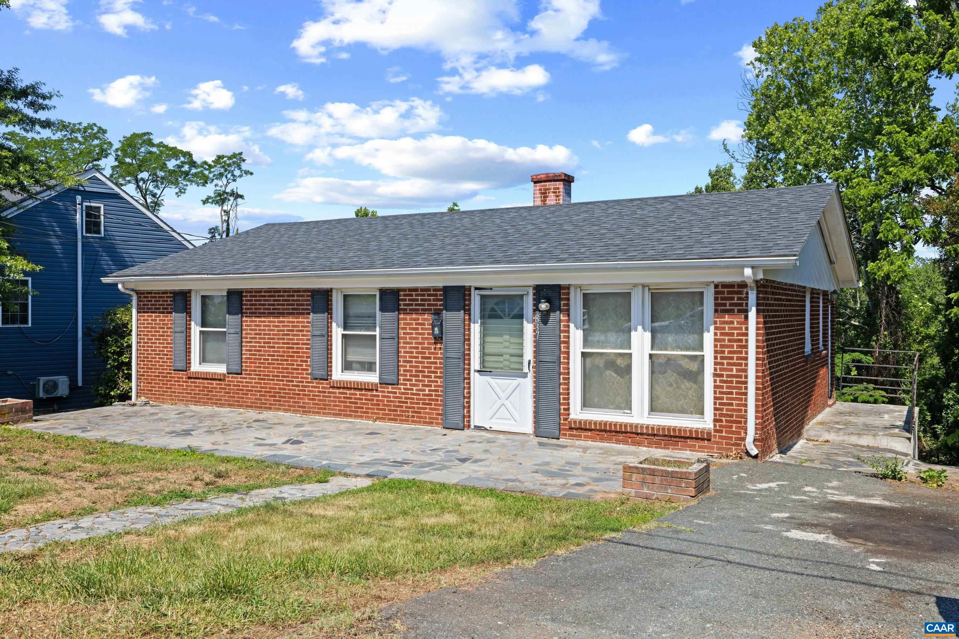 Single Family 3BR 2BA - 837 RIDGE ST, CHARLOTTESVILLE, VA