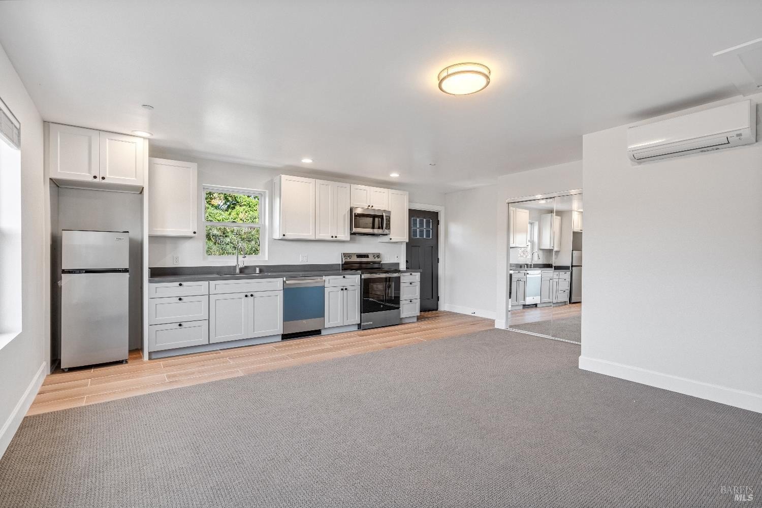 Single Family 5BR 4BA - 109 Paul Wittke Drive, Healdsburg, CA