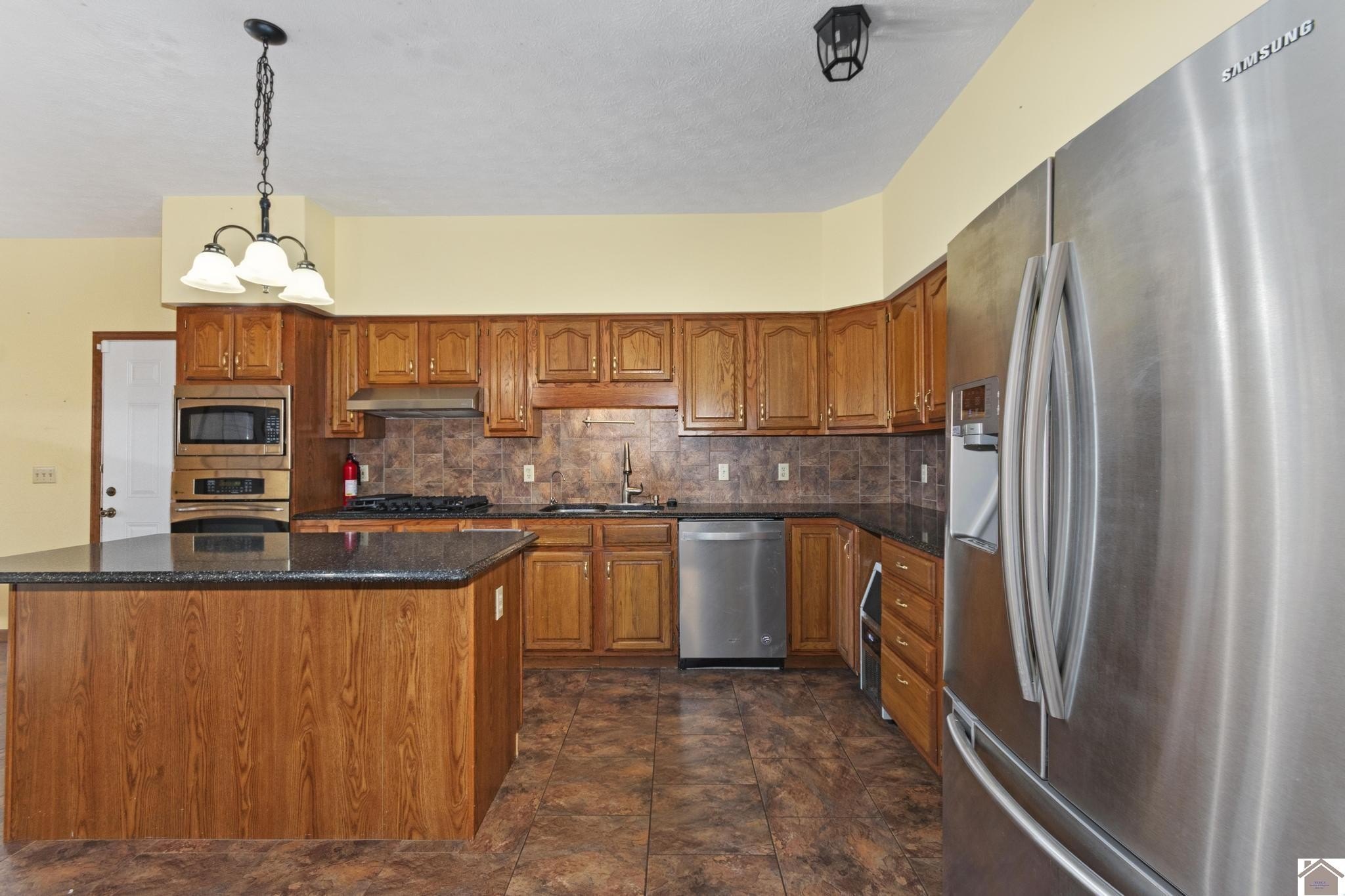 Single Family 3BR 5BA - 477 KY 1271, Kuttawa, KY
