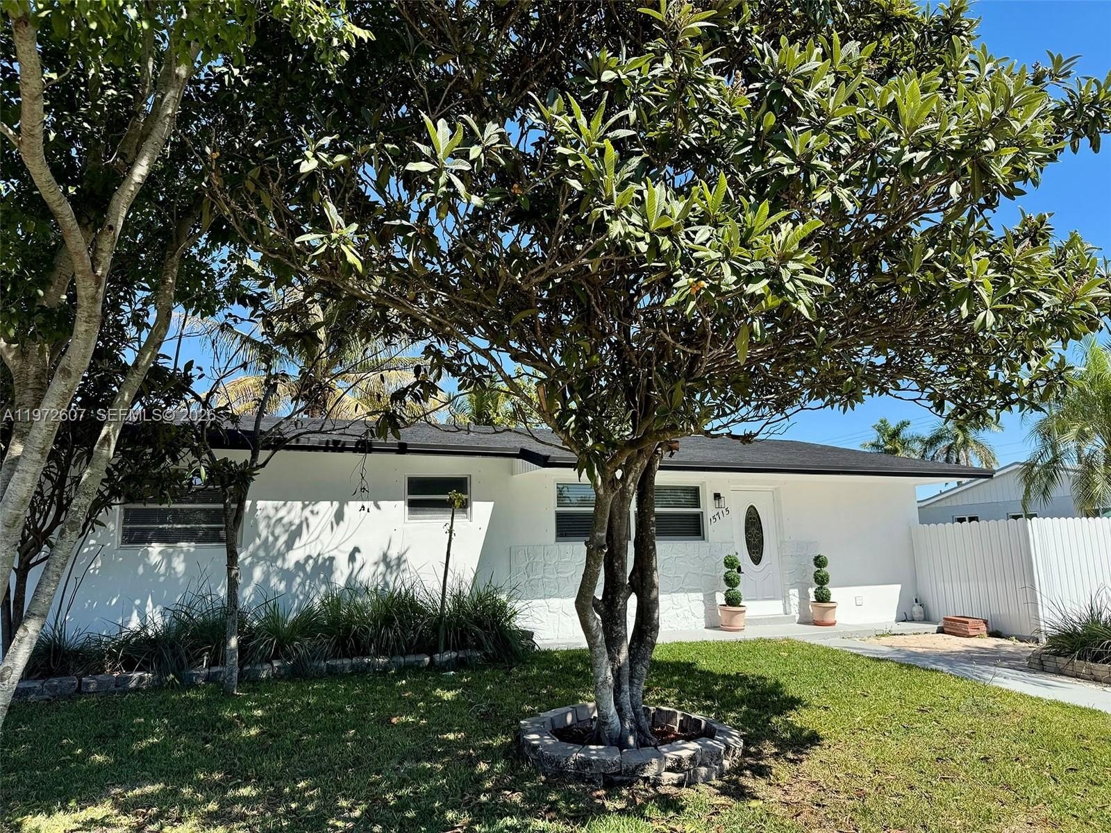 Single Family 3BR 1BA - 15715 SW 302nd Ter, Homestead, FL