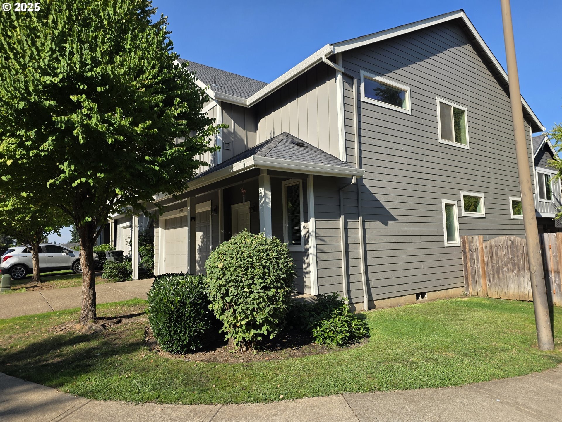 Condo 4BR 3BA - 7825 SE SPORRI Ln, Milwaukie, OR