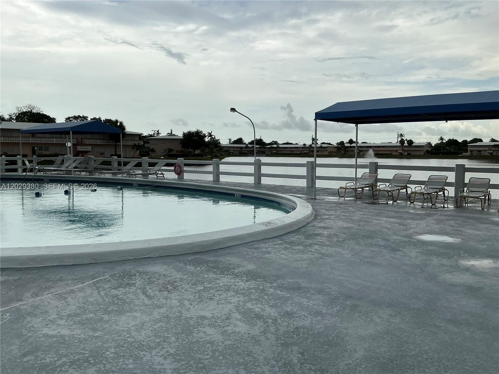 Condo 1BR 1BA - 820 SW 11th Ave, Hallandale Beach, FL