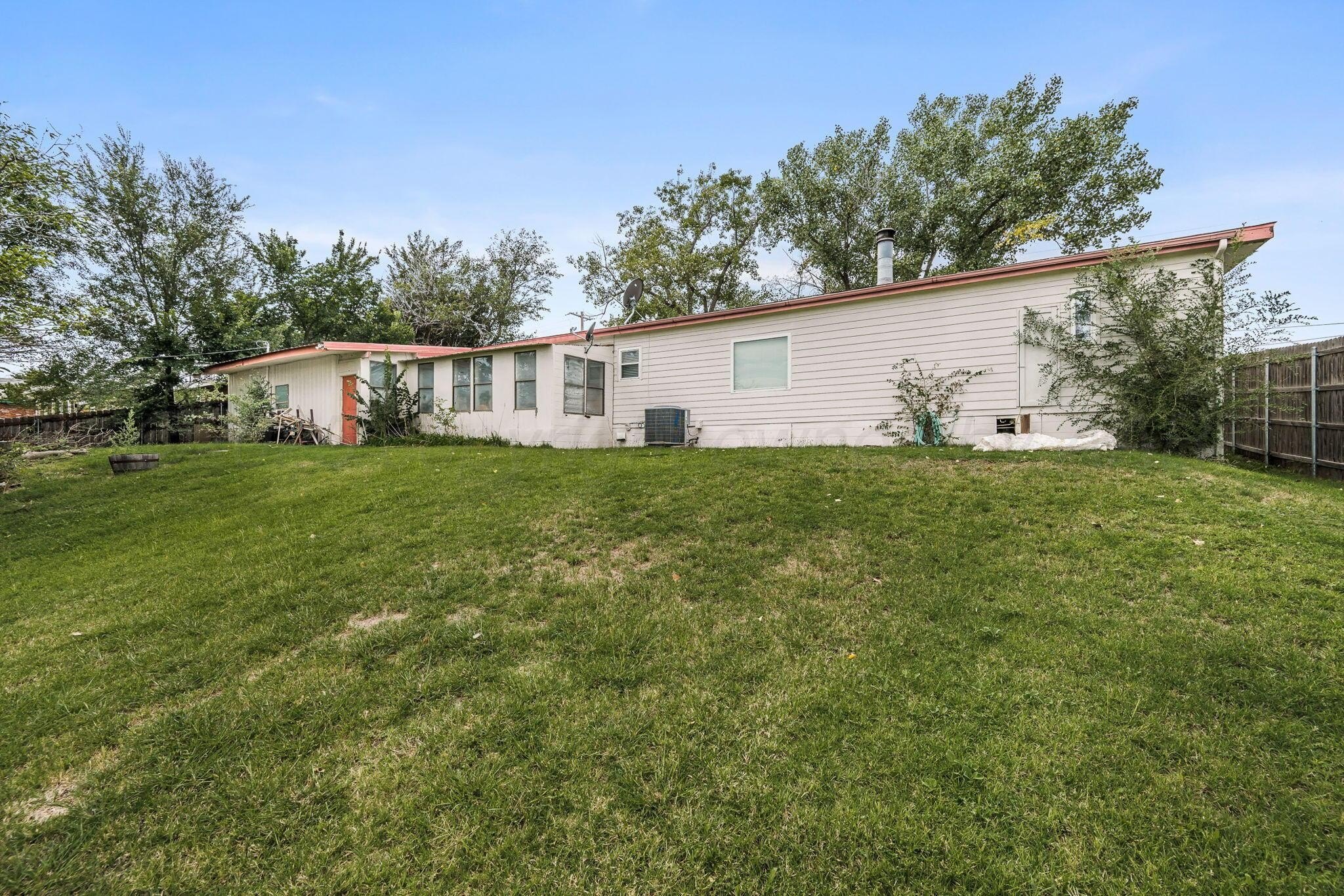 Other 3BR 2BA - 1330 Lions Street, Miami, TX
