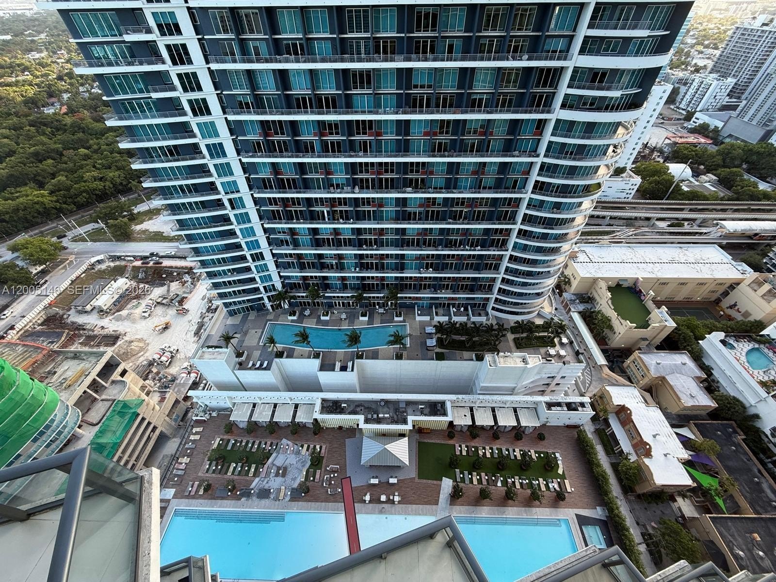 Condo 1BR 1BA - 1300 S Miami Ave, Miami, FL