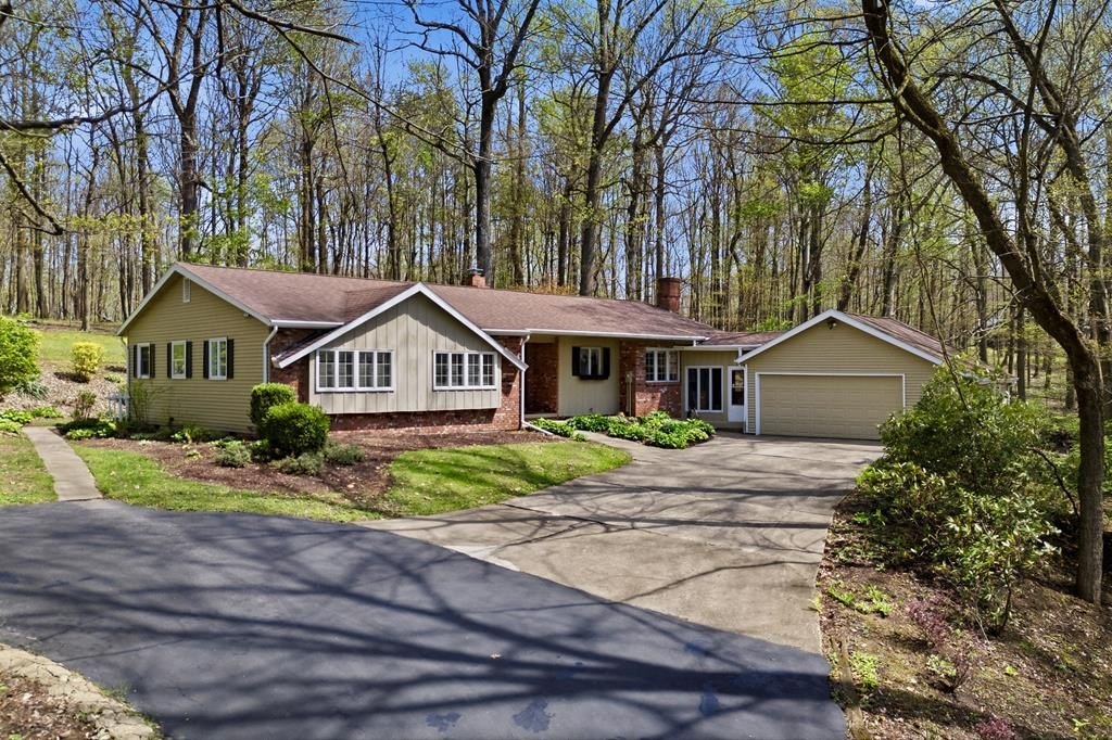 Single Family 3BR 3BA - 219 Kochheiser Rd, Bellville, OH