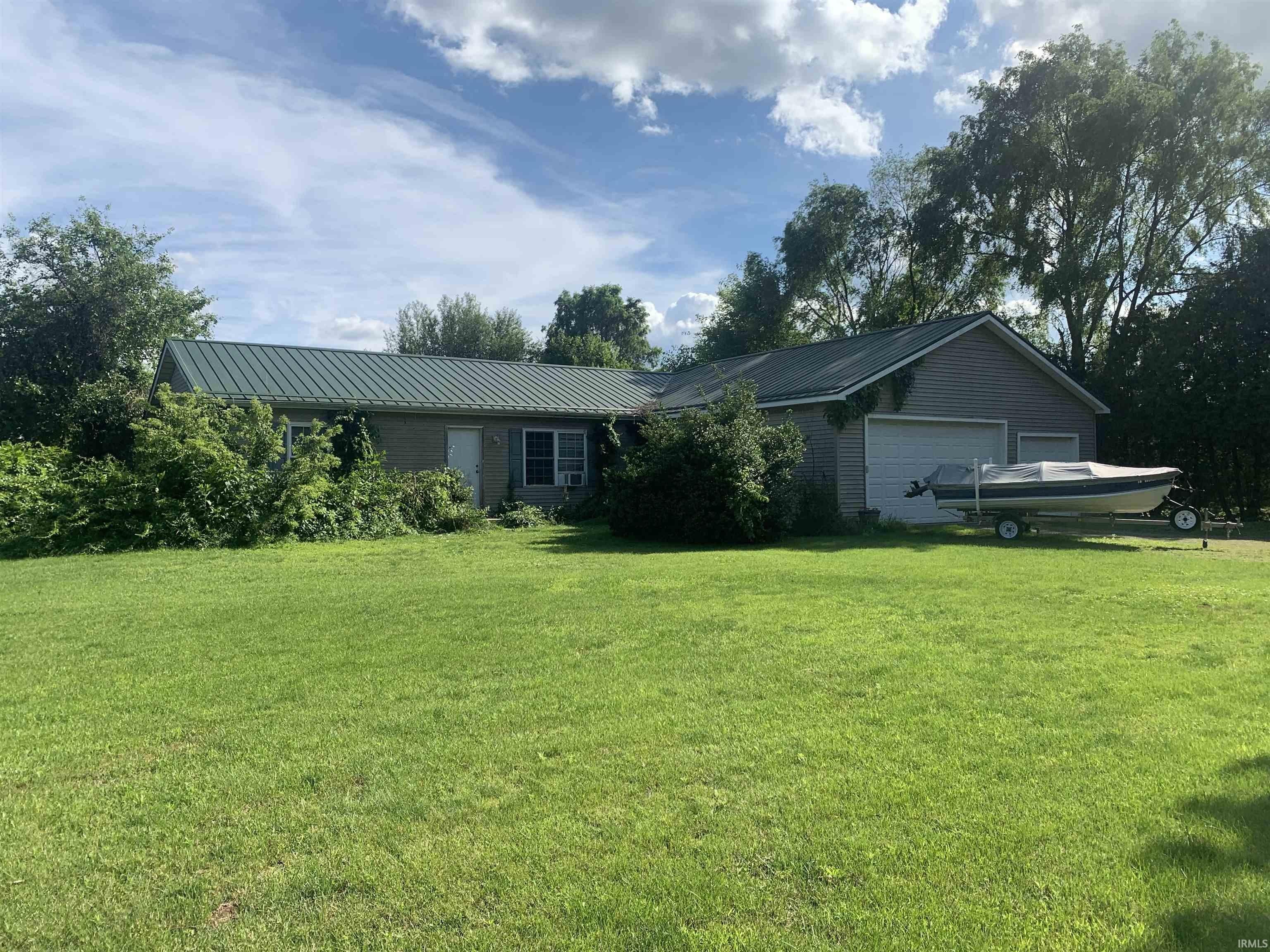 Single Family 3BR 2BA - 18406 County Road 102, Bristol, IN