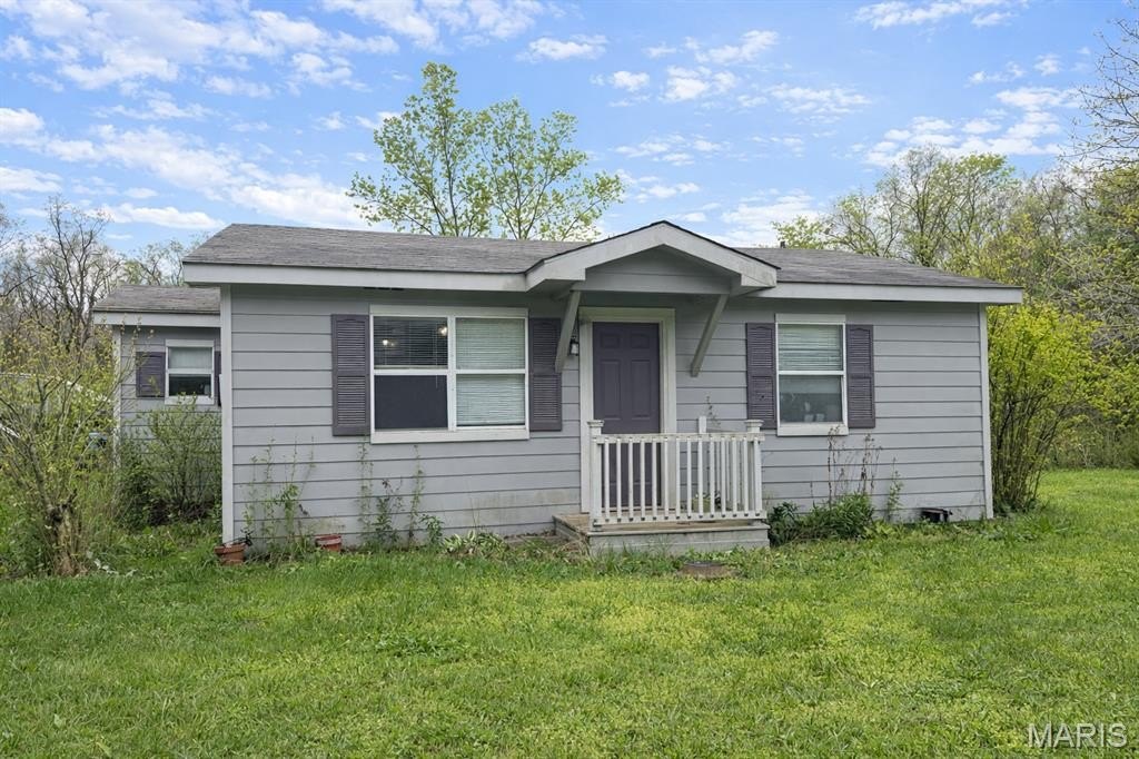 Single Family 2BR 1BA - 19490 Crabapple Road, Lebanon, MO