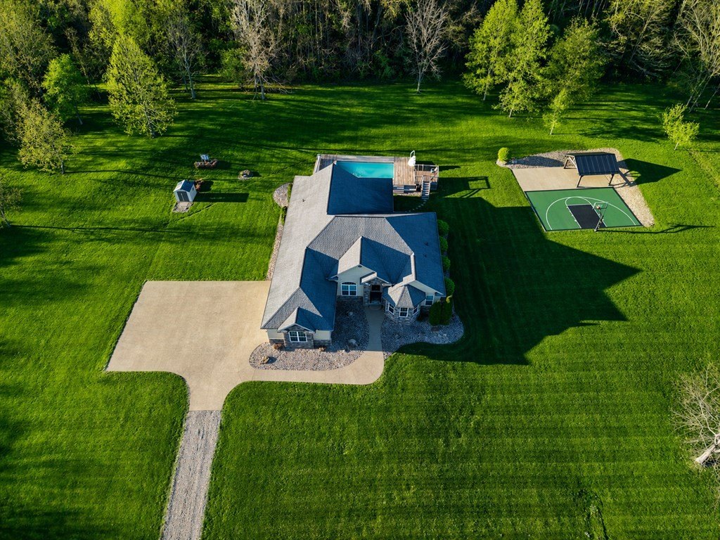 Single Family 4BR 5BA - 598 Bollinger Rd, Bellville, OH
