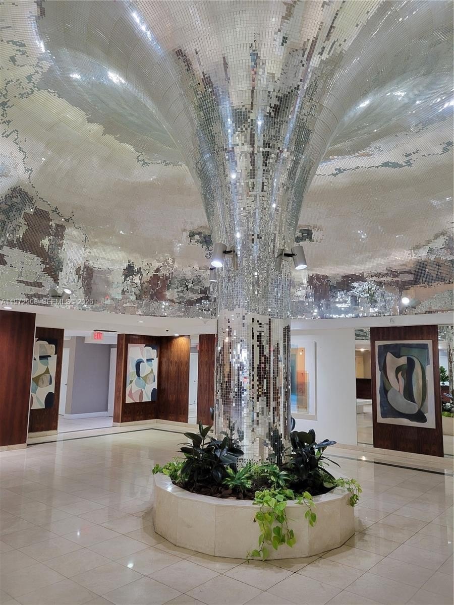 Condo 1BR 2BA - 2655 Collins Ave, Miami Beach, FL