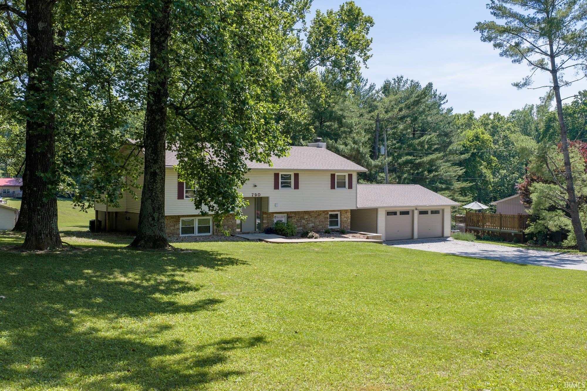 Single Family 3BR 2BA - 790 E Dillman Road, Bloomington, IN