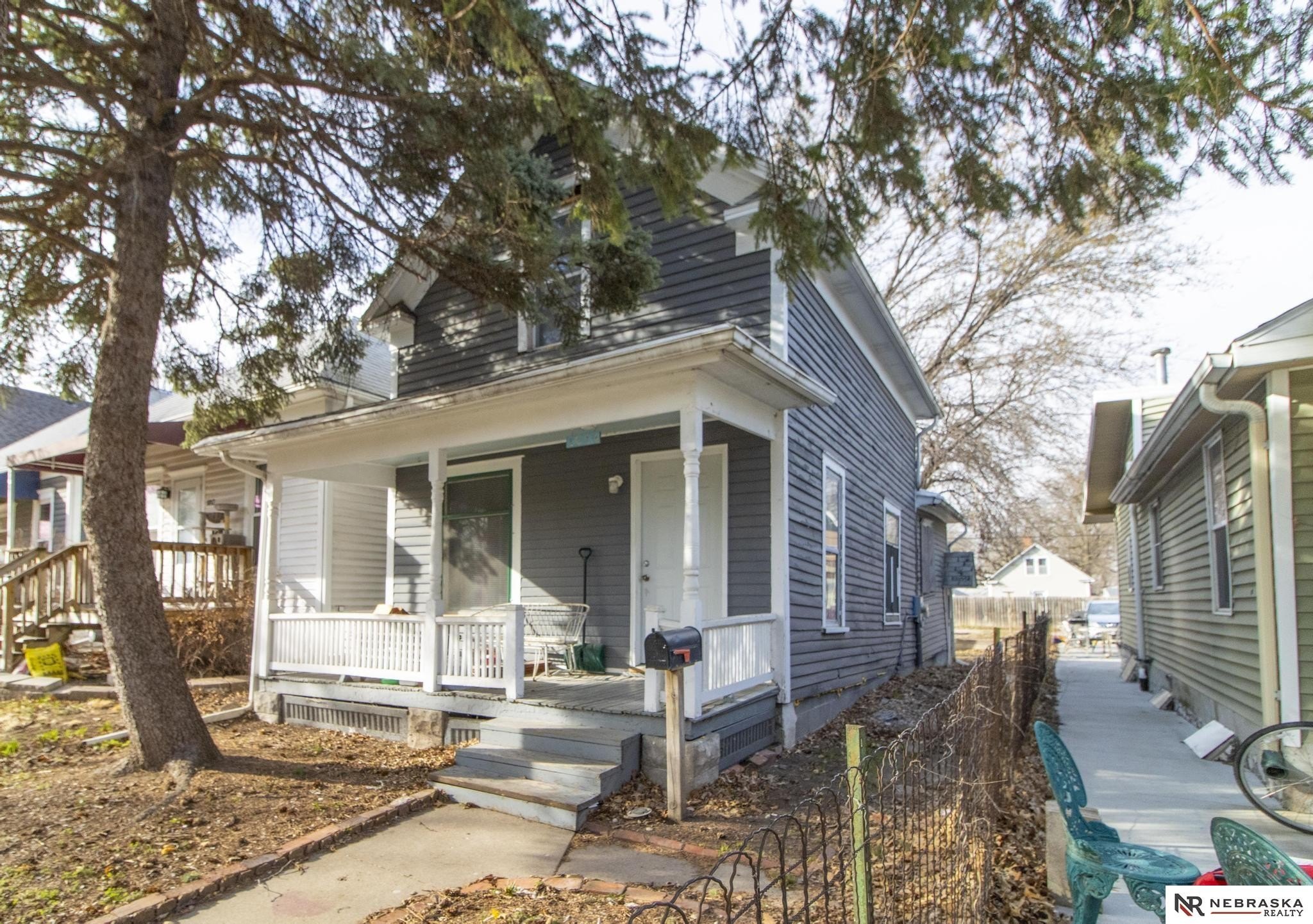 Single Family 2BR 2BA - 1016 Sumner Street, Lincoln, NE