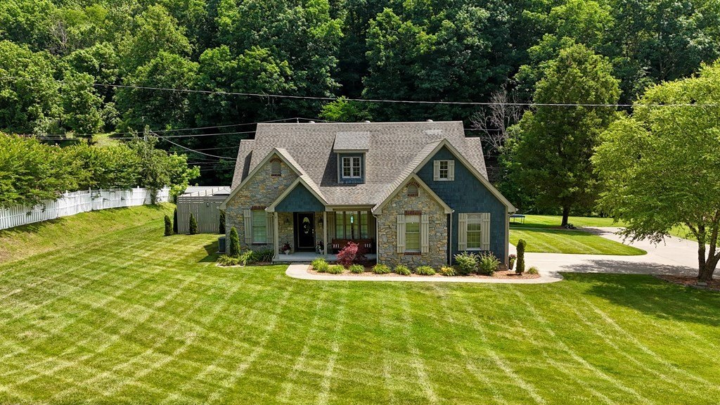 Single Family 3BR 3BA - 658 Cedar Creek Road, Pikeville, KY