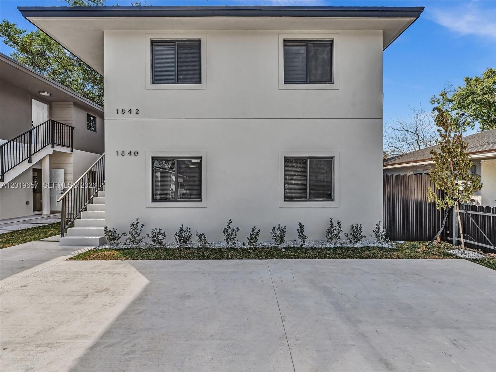 Duplex 6BR 4BA - 1840 NW 63rd St, Miami, FL