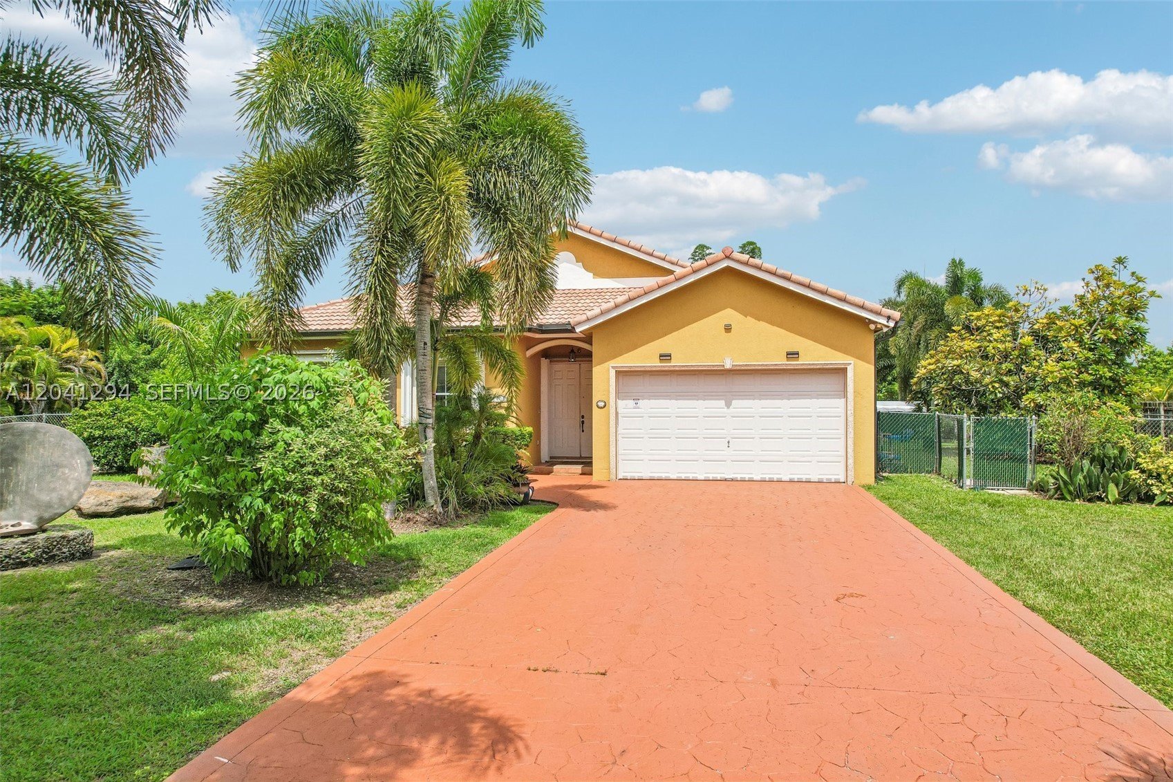 Single Family 4BR 2BA - 21401 SW 187th Ave, Miami, FL