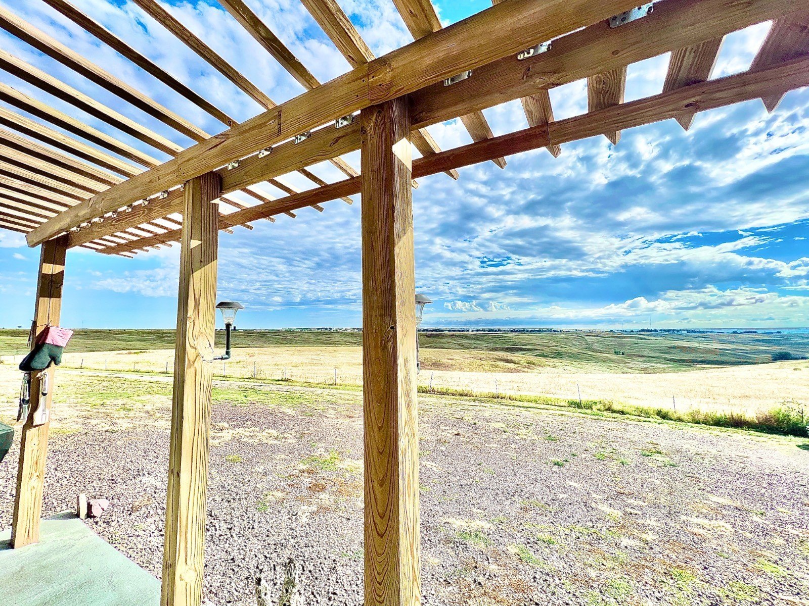Single Family 3BR 2BA - 1051 HWY 26-61, Ogallala, NE
