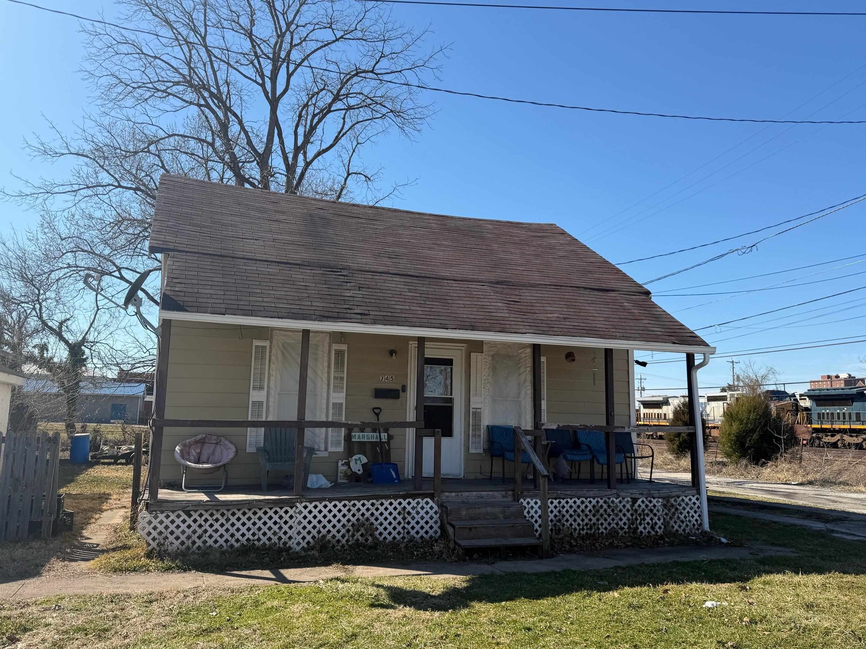 Single Family 1BR 1BA - 745 21st Street, Huntington, WV