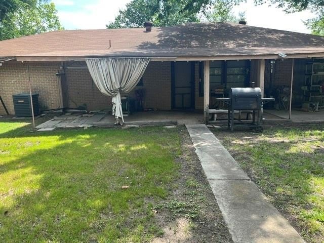 Single Family 2BR 1BA - 1211 Belmont Street, Gainesville, TX