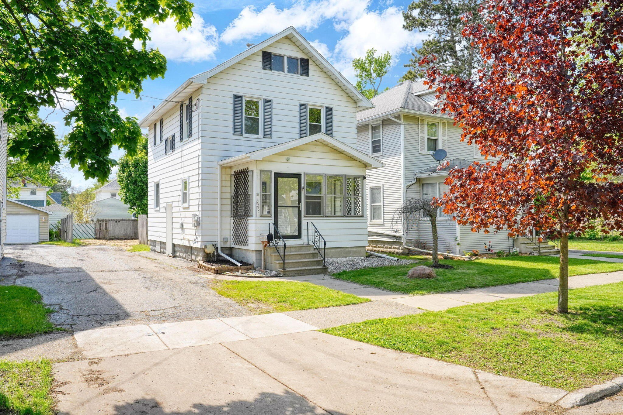 Single Family 3BR 2BA - 428 Bates Street, Jackson, MI