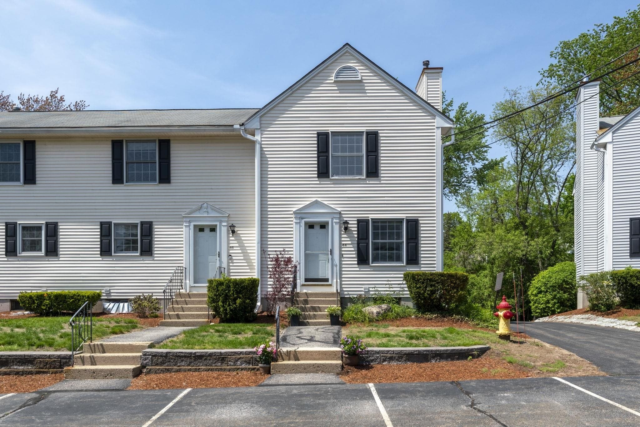 Single Family 2BR 2BA - 44 Brook Hollow Way, Manchester, NH