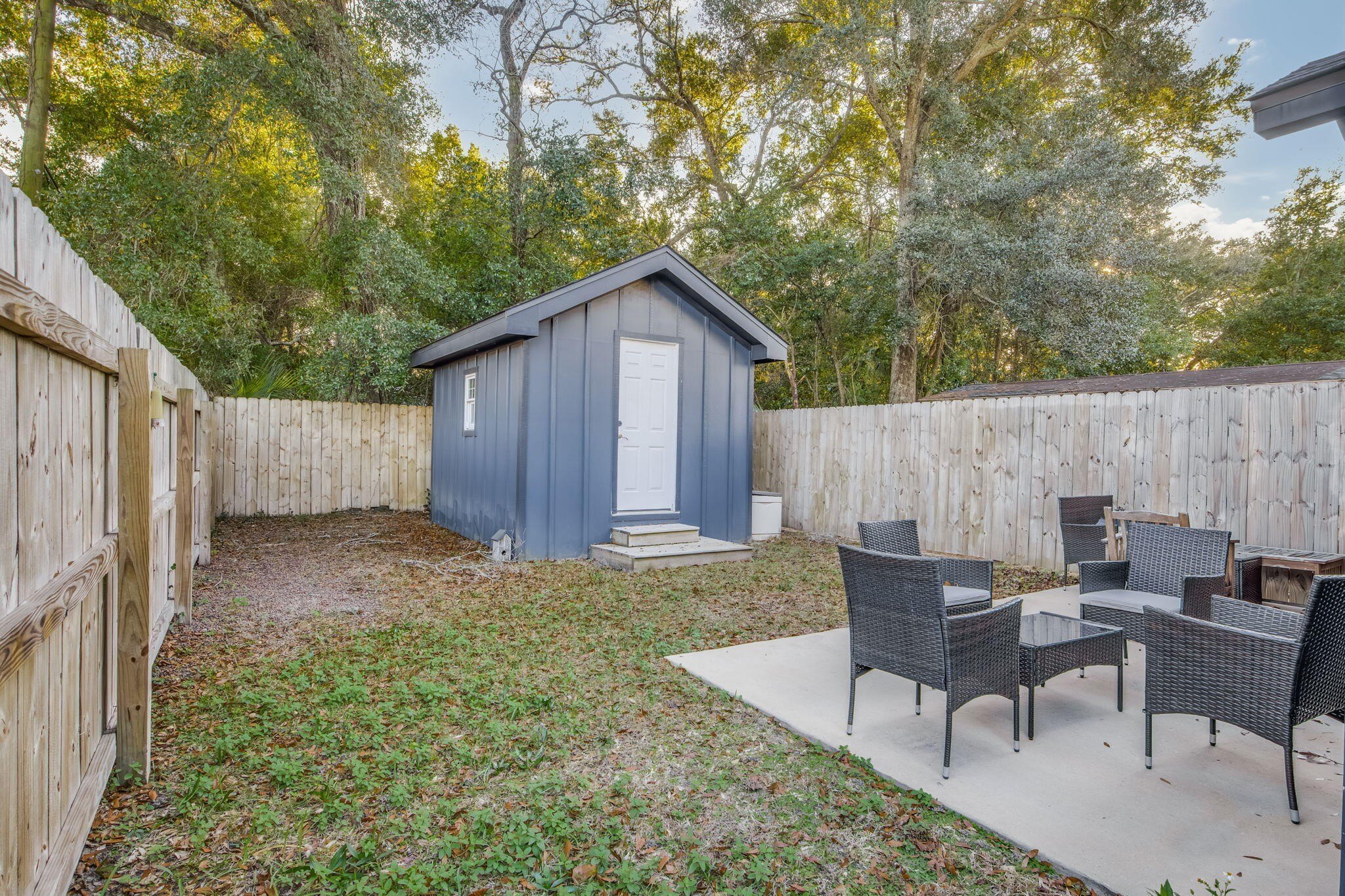 Single Family 3BR 4BA - 899 E Hatton Street, Pensacola, FL