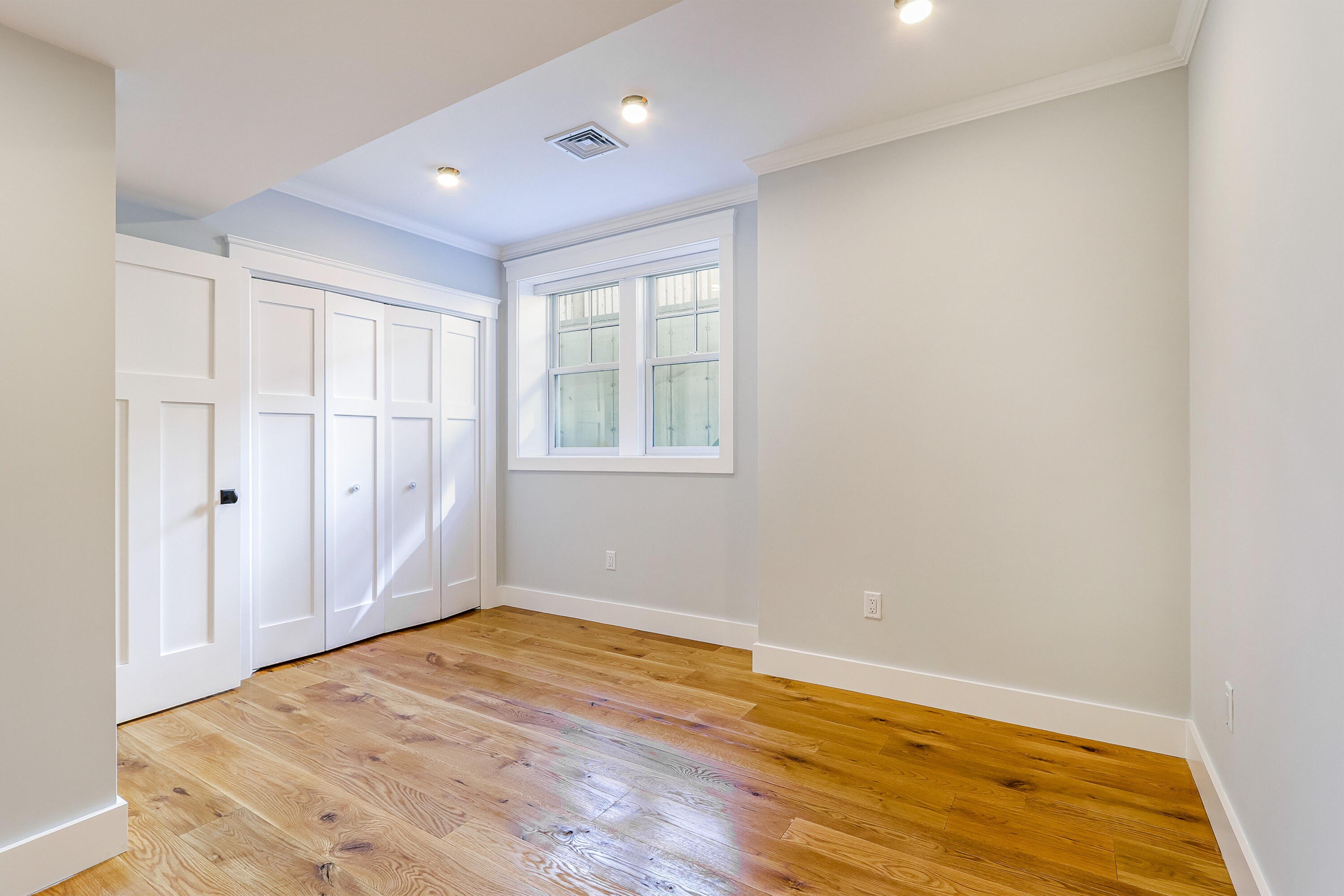 Single Family 5BR 4BA - 7 Collins Avenue, Dennis, MA