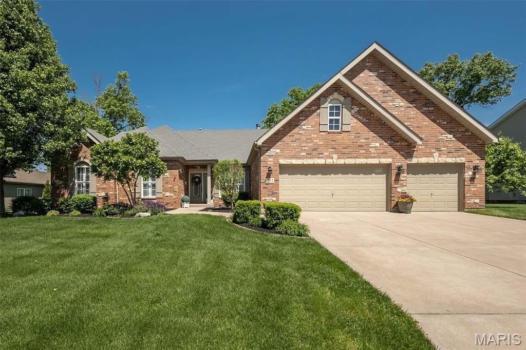 Single Family 3BR 4BA - 233 Fox Haven Drive, O'Fallon, MO