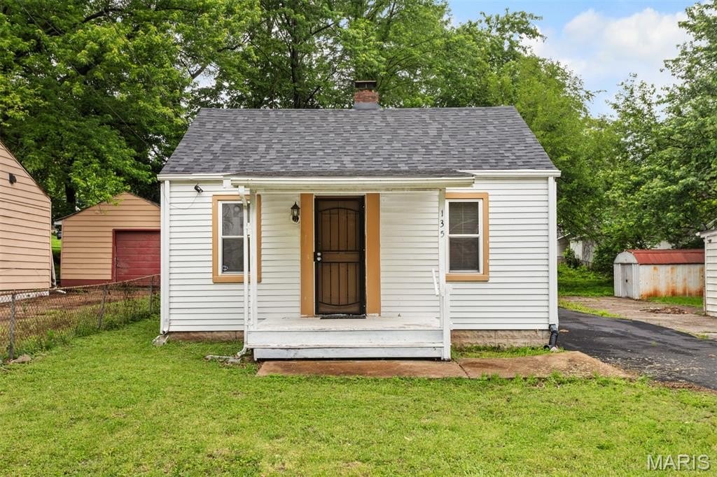 Single Family 2BR 1BA - 135 Grether Avenue, Hazelwood, MO