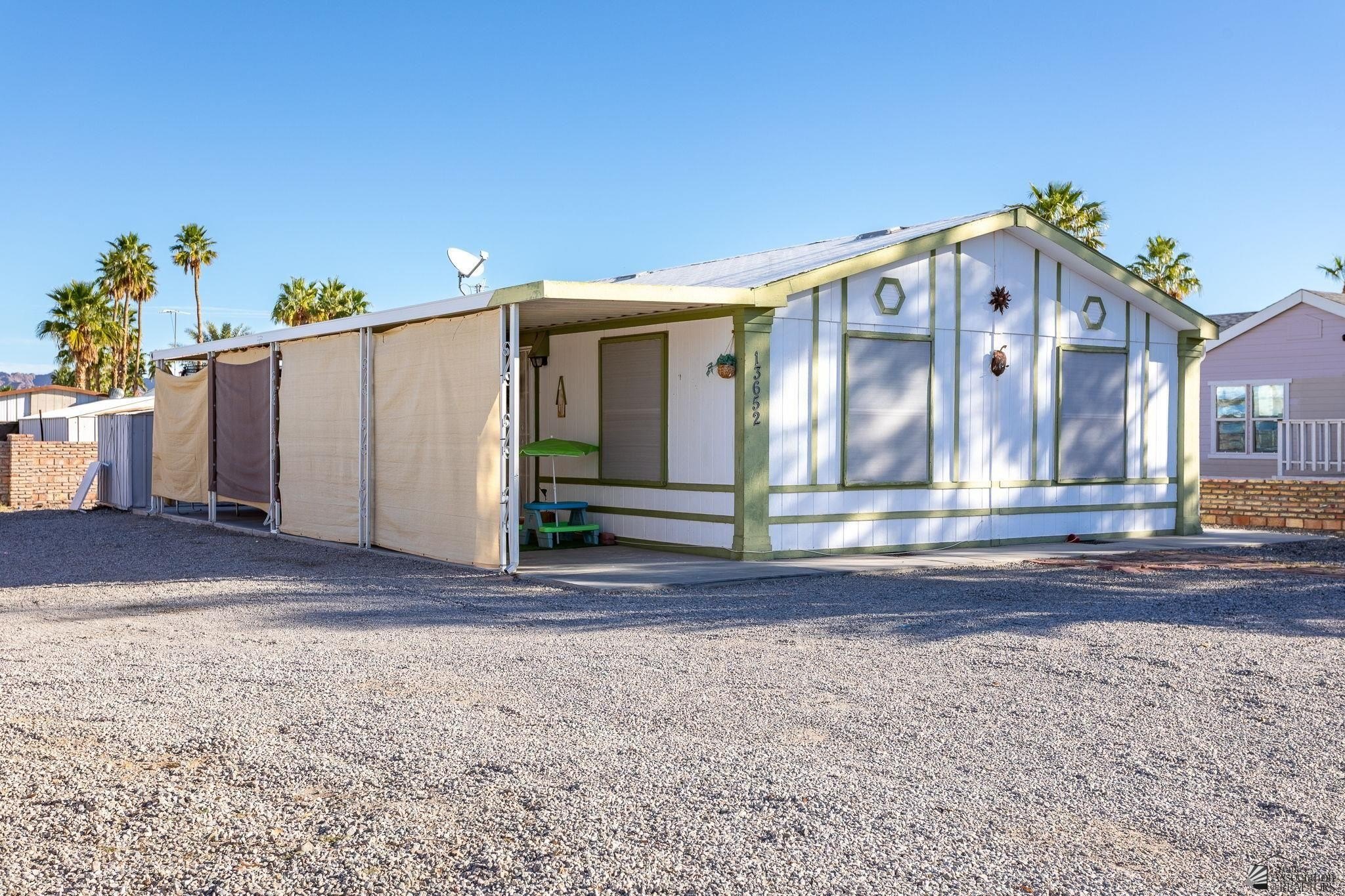 Manufactured Housing 3BR 2BA - 13652 E 46 ST, Yuma, AZ