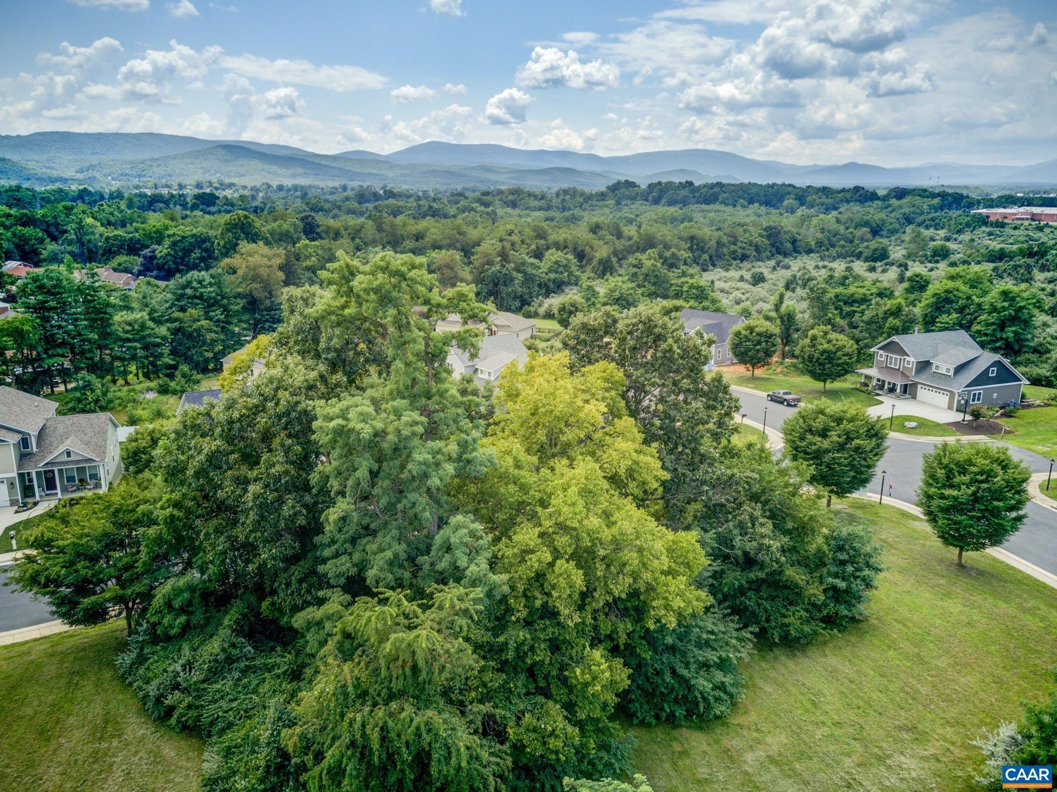 Single Family - 2509 BELVUE RD, WAYNESBORO, VA