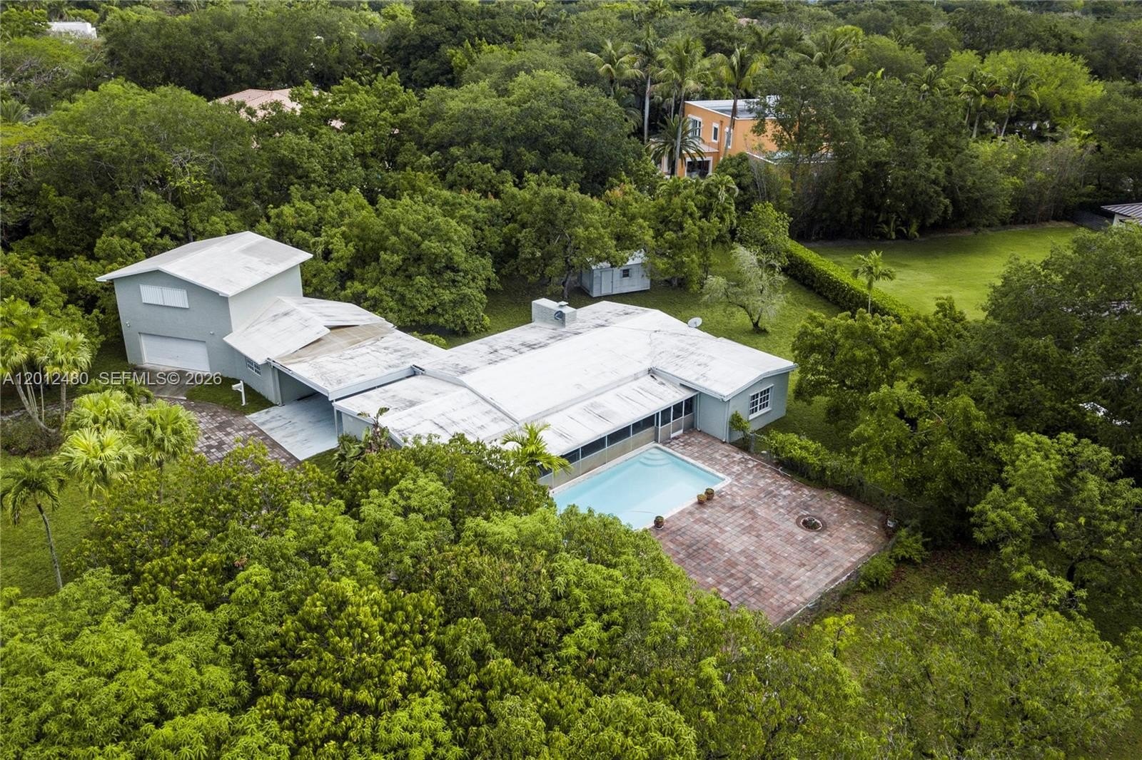 Single Family 3BR 2BA - 10851 SW 68th Ave, Pinecrest, FL