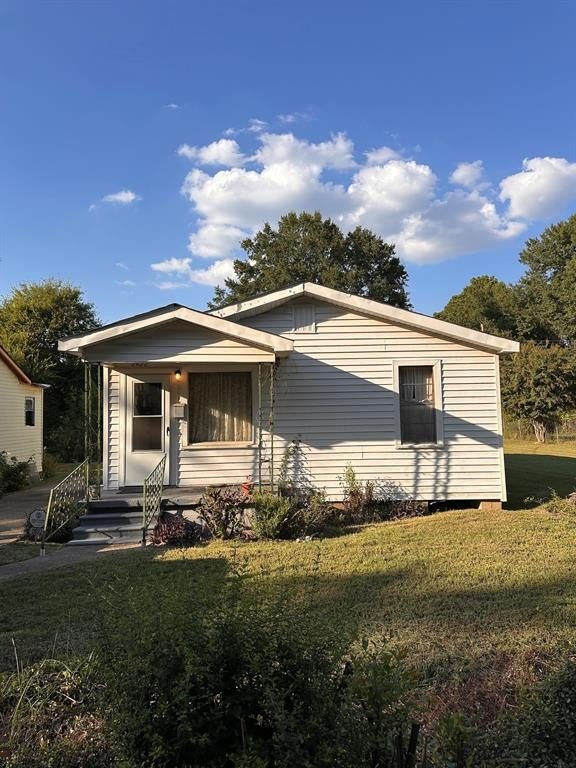 Single Family 2BR 2BA - 3922 Miles Street, Shreveport, LA