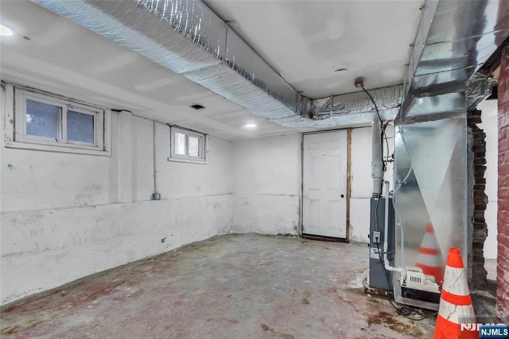 Other 6BR 5BA - 162 Clinton Street, East Orange, NJ