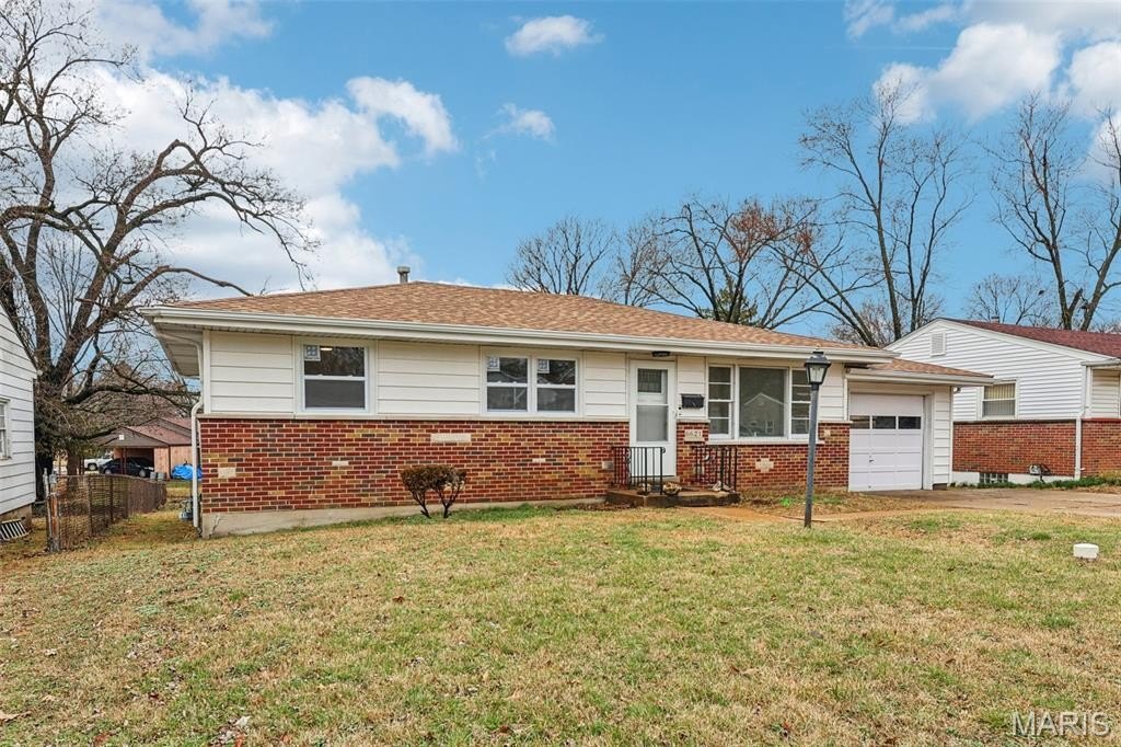 Single Family 3BR 2BA - 6621 Dunwold Drive, Berkeley, MO