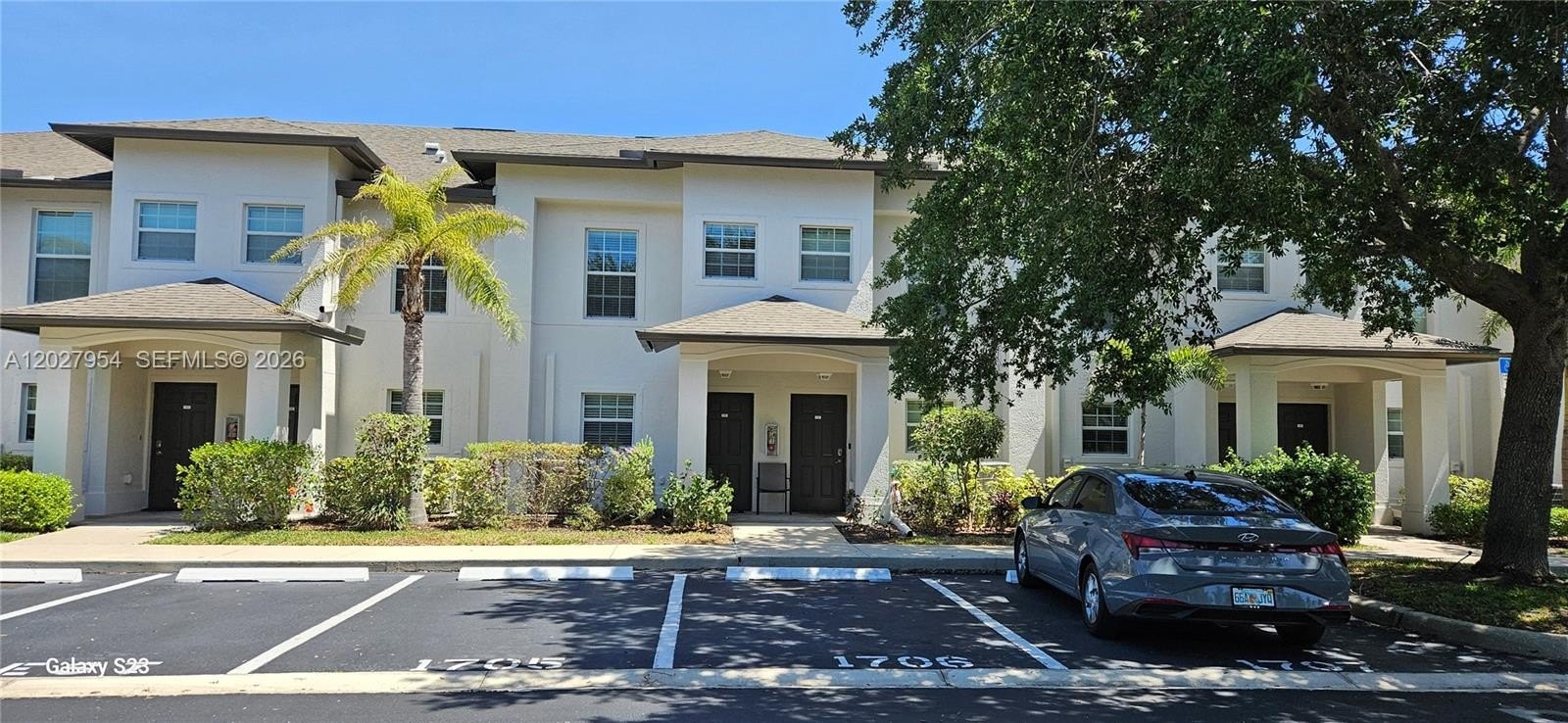 Single Family 2BR 3BA - 9101 Gervais Cir., Naples, FL