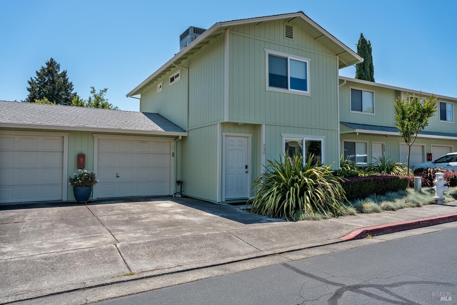 Single Family 2BR 3BA - 240 Main Circle, Ukiah, CA