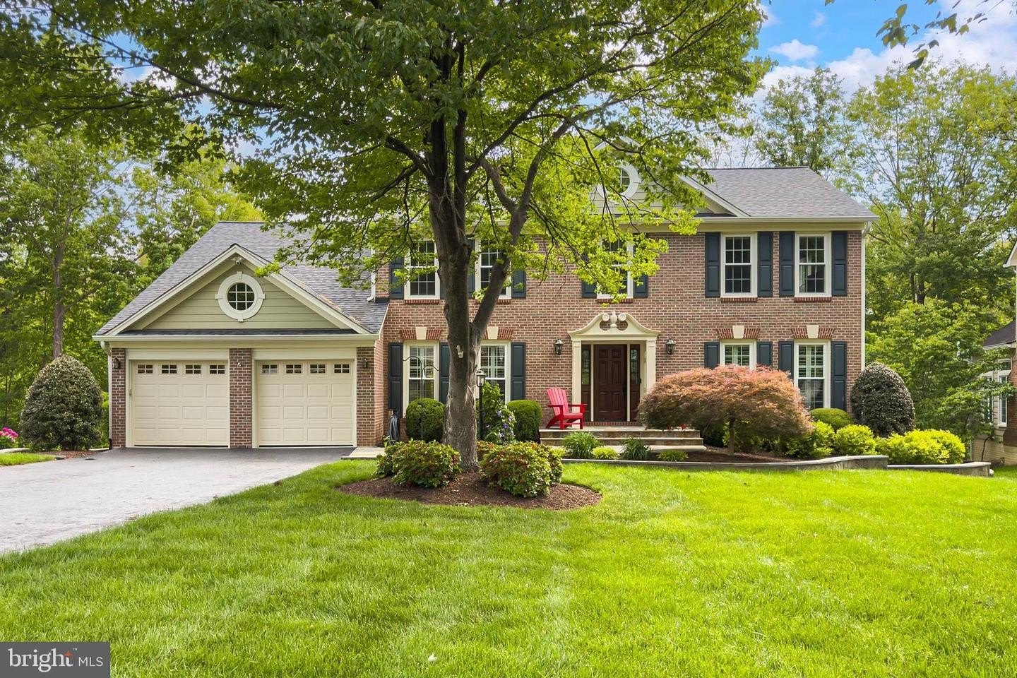 Single Family 4BR 5BA - 15403 MARTINS HUNDRED DR, CENTREVILLE, VA
