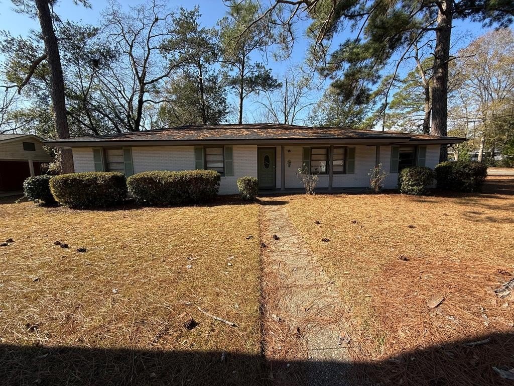 Single Family 3BR 2BA - 300 Reid Drive, Dothan, AL