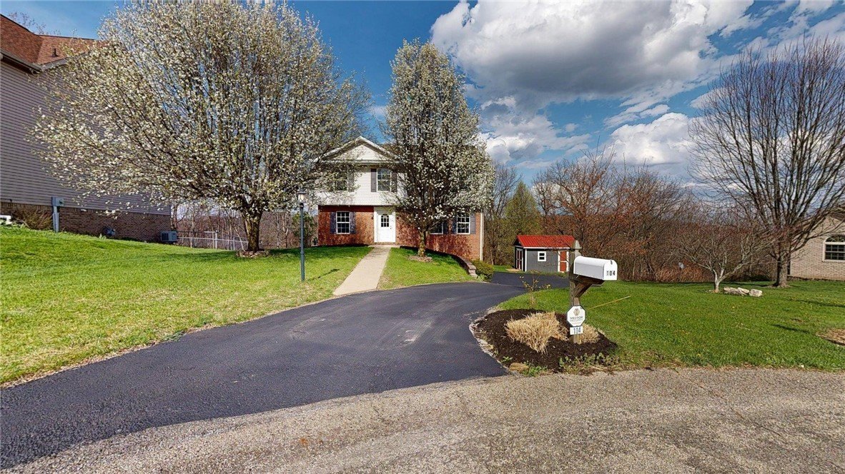 Single Family 4BR - 104 Whitetail Dr, Chippewa Twp, PA