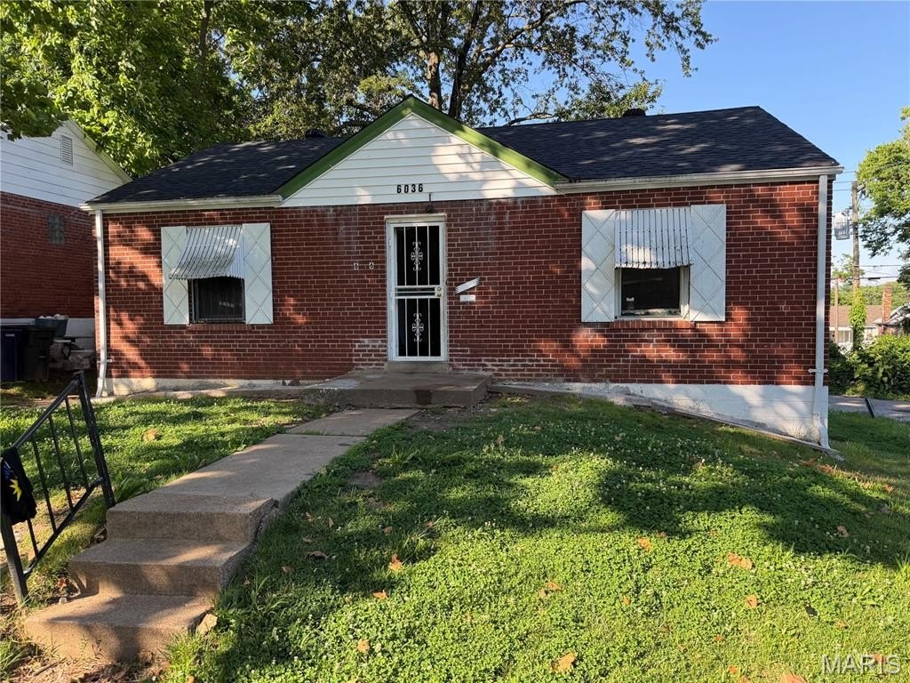 Single Family 2BR 1BA - 6036 Margaretta Avenue, Pine Lawn, MO