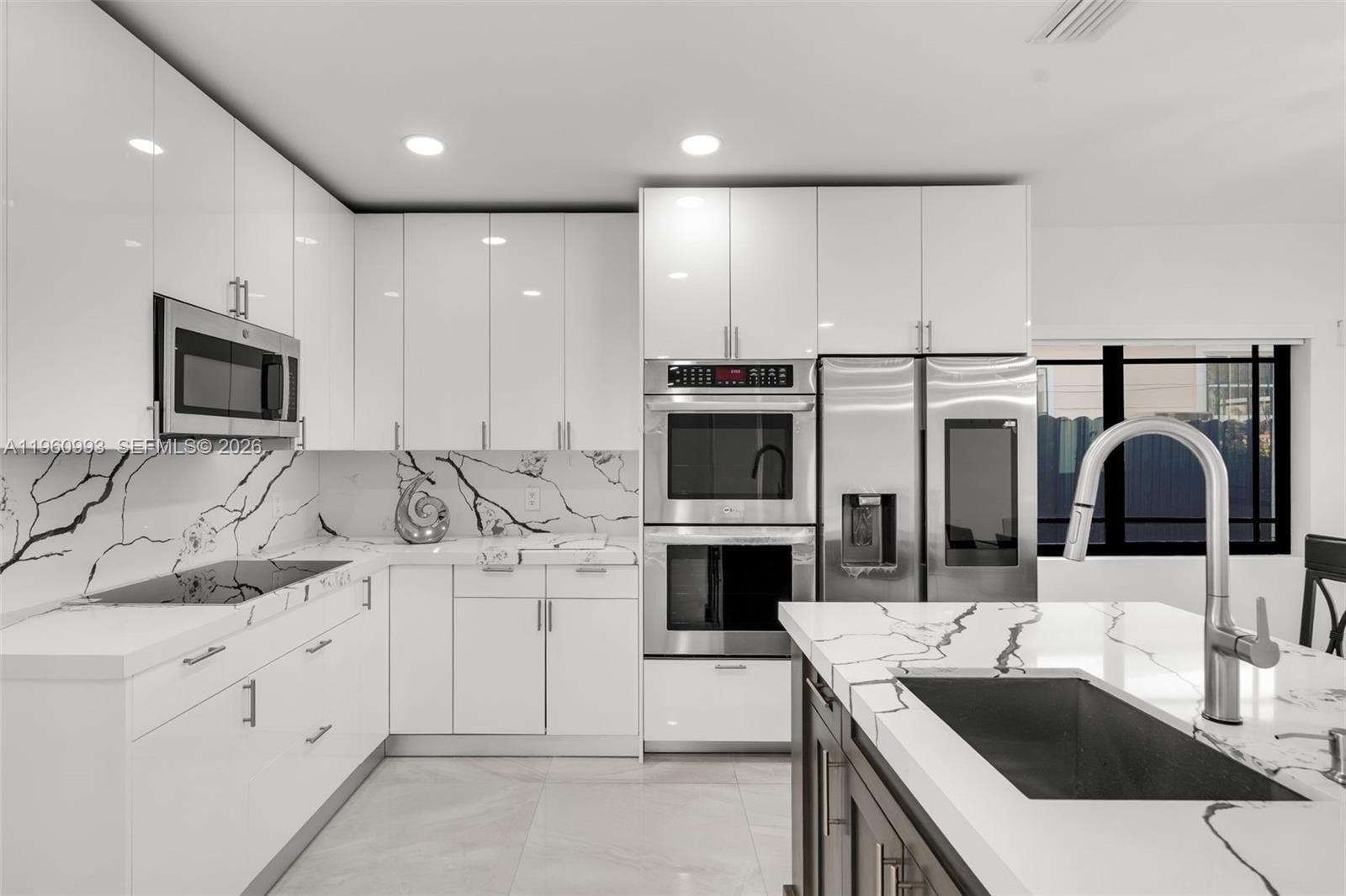 Single Family 5BR 4BA - 66 NW 73rd Place, Miami, FL