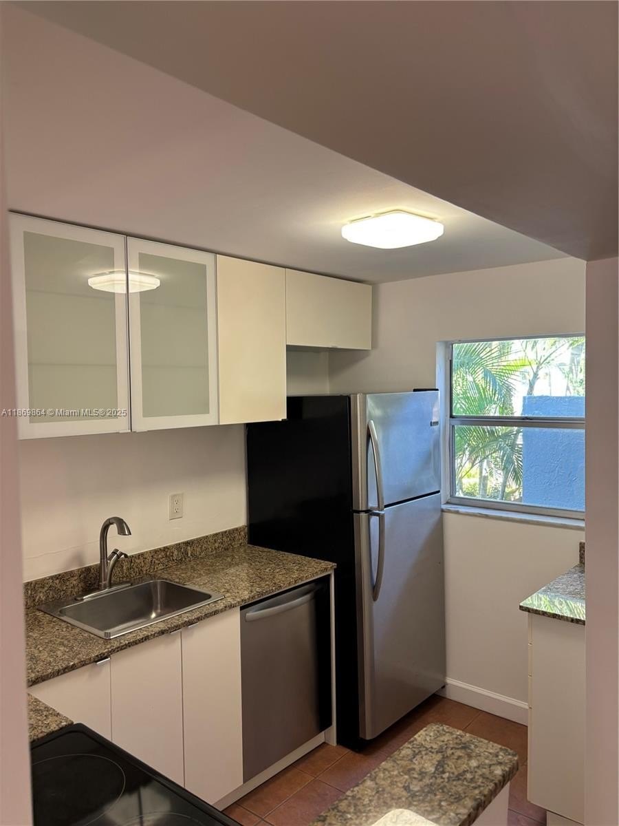 Condo 2BR 2BA - 4600 SW 67th Ave, Miami, FL